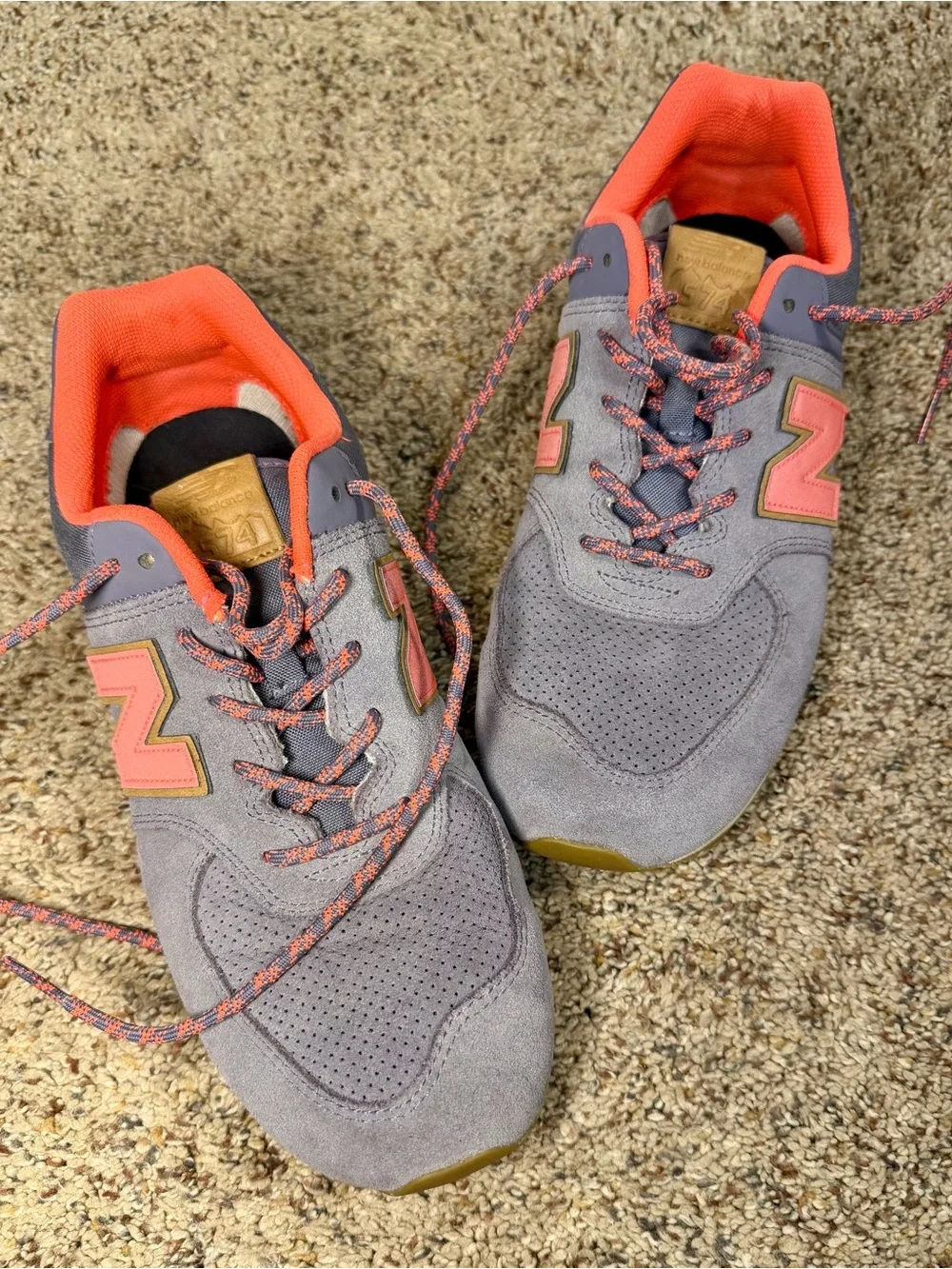 New Balance Women's Purple Sneakers with Pink Accents, Size 8.5 - Picture 7 of 9